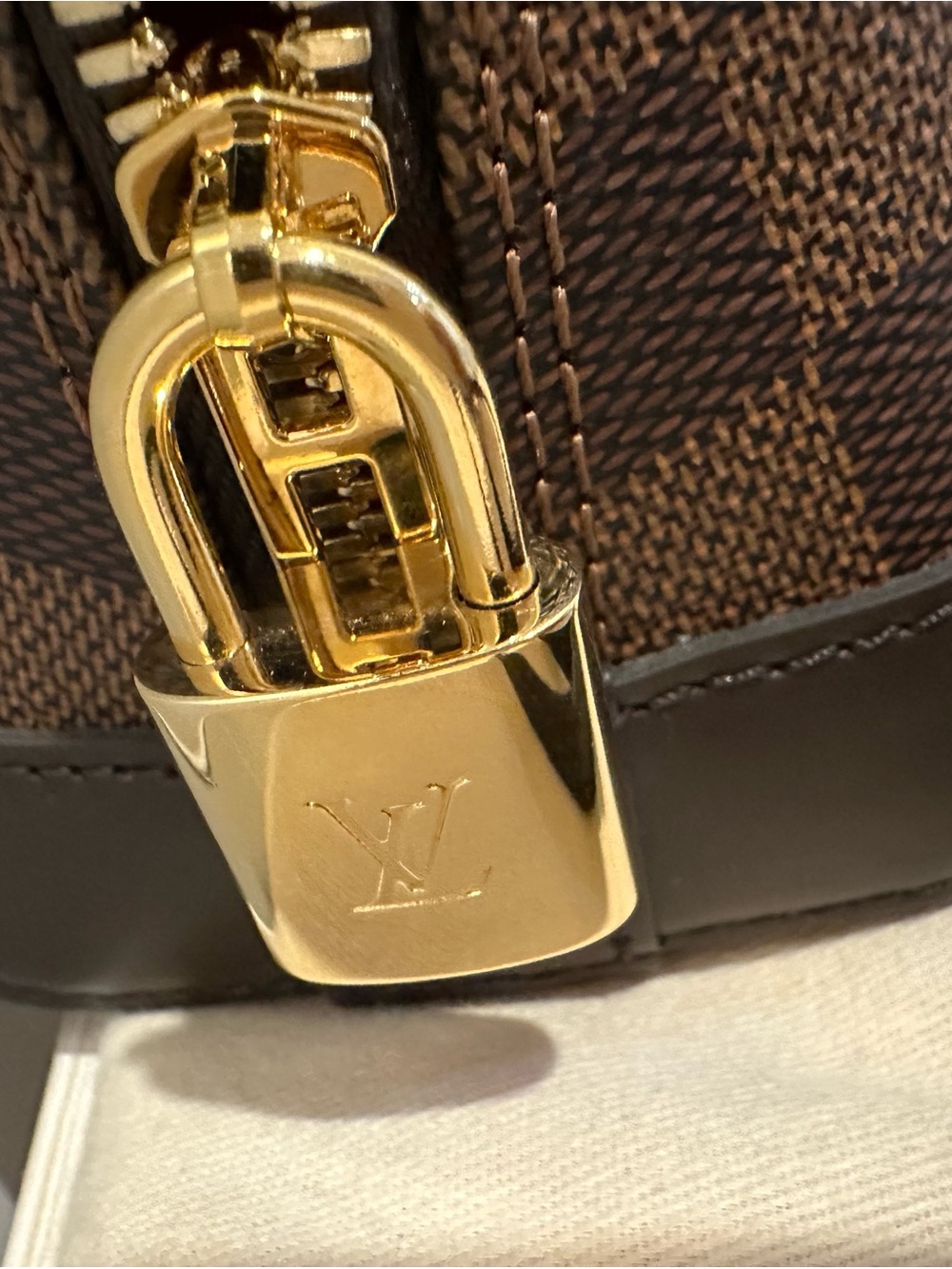 AUTHENTIC Louis Vuitton Damier Ebene Alma BB Satchel in Brown and Dark Brown - Picture 4 of 16